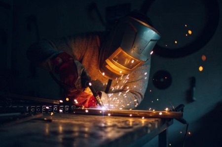 Vêtements de travail industriels, entre confort et protection maximale