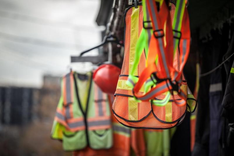 Gilets de s&eacute;curit&eacute; professionnels, visibilit&eacute; et protection optimales
